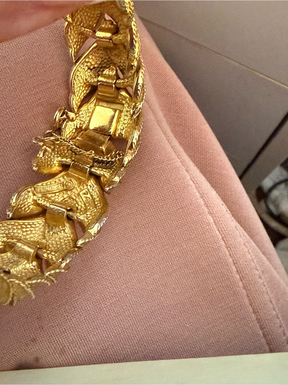 Vintage Boucher Leaf Gold Tone Bracelet and Statement Clip-On Earrings - Picture 13 of 13